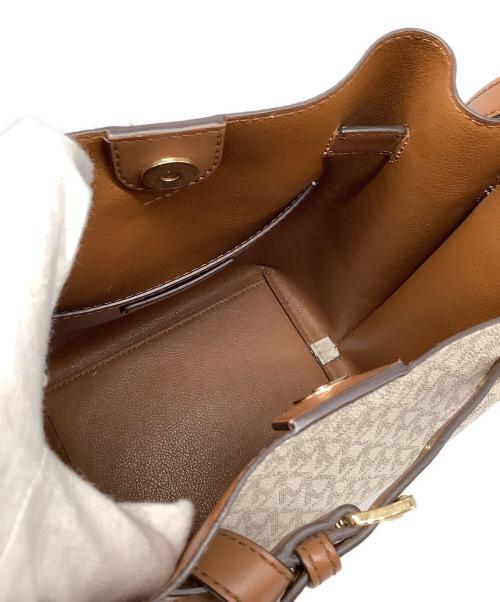 MICHAEL KORS（マイケルコース）MICHAEL KORS (マイケルコース) ショルダーバッグ ベージュの古着・服飾アイテム