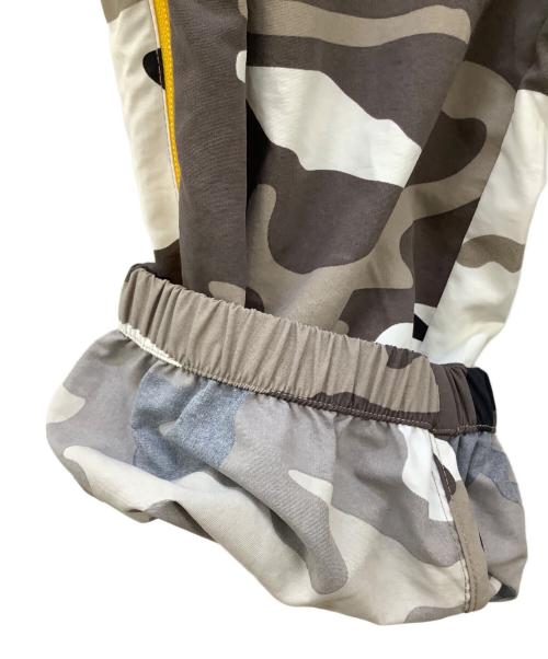 SUPREME（シュプリーム）SUPREME (シュプリーム) 25SS CONTRAST ZIP WARM UP PANT SNOW CAMO グレー サイズ:Sの古着・服飾アイテム
