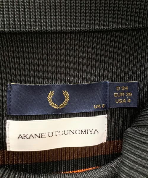 FRED PERRY（フレッドペリー）FRED PERRY (フレッドペリー) AKANE UTSUNOMIYA (アカネウツノミヤ) Deep Rib Track Skirt ブラック サイズ:UK8の古着・服飾アイテム