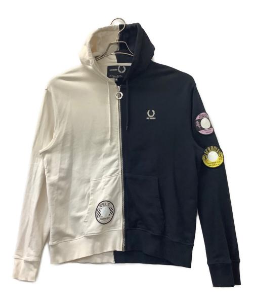 RAF SIMONS（ラフシモンズ）RAF SIMONS (ラフシモンズ) FRED PERRY (フレッドペリー) Patched Zip Through Hoodie ホワイト×ブラック サイズ:Mの古着・服飾アイテム