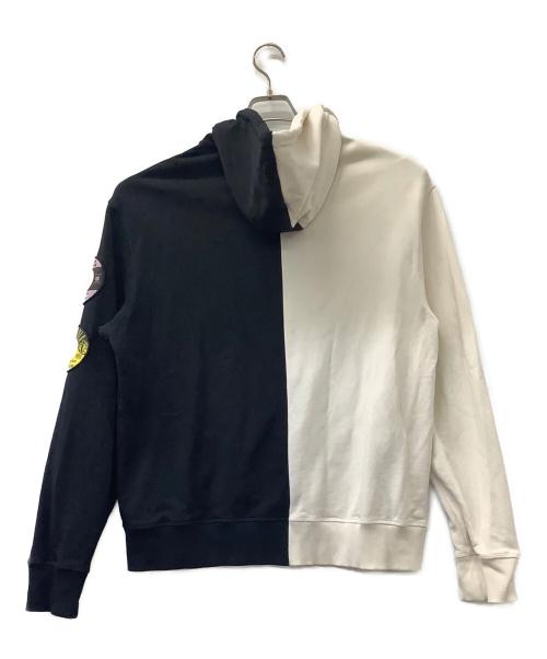 RAF SIMONS（ラフシモンズ）RAF SIMONS (ラフシモンズ) FRED PERRY (フレッドペリー) Patched Zip Through Hoodie ホワイト×ブラック サイズ:Mの古着・服飾アイテム