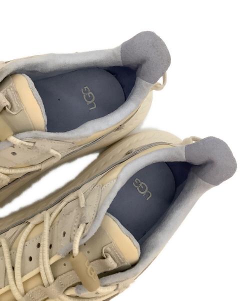 UGG（アグ）UGG (アグ) CA805 V2 REMIX NAVY ホワイト サイズ:USA11の古着・服飾アイテム