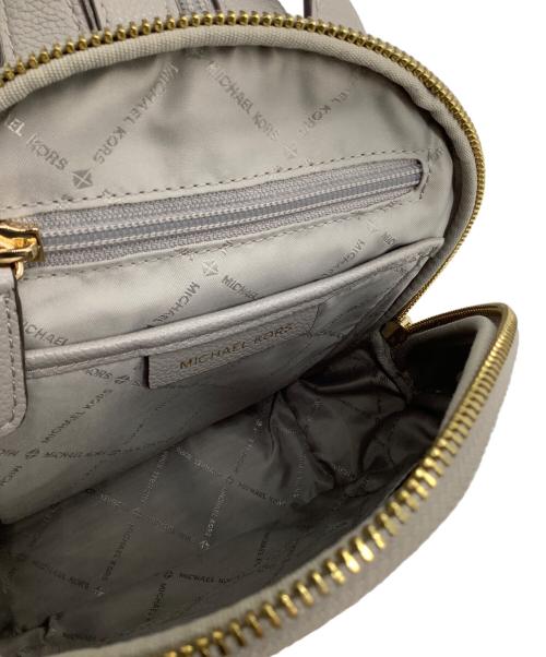 MICHAEL KORS（マイケルコース）MICHAEL KORS (マイケルコース) ミニリュック ホワイトの古着・服飾アイテム
