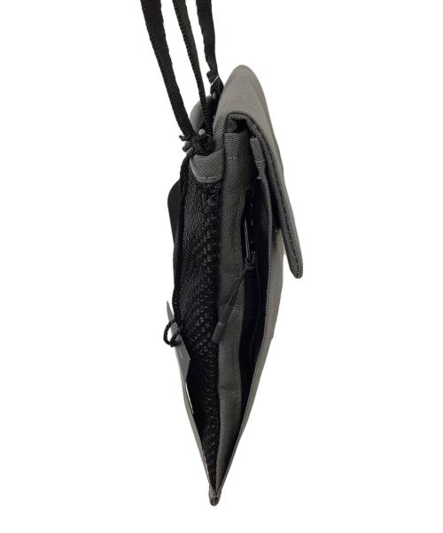 Y-3（ワイスリー）Y-3 (ワイスリー) X-BODY POUCH グレー 未使用品の古着・服飾アイテム