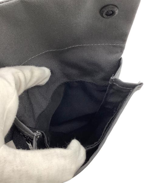 Y-3（ワイスリー）Y-3 (ワイスリー) X-BODY POUCH グレー 未使用品の古着・服飾アイテム