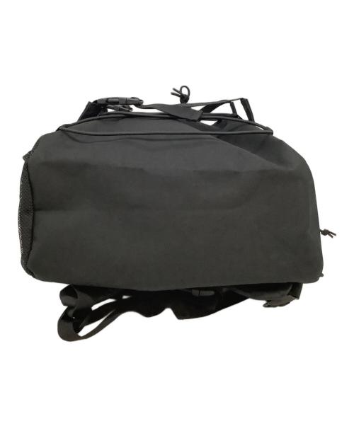 CarHartt（カーハート）CarHartt (カーハート) KICKBACK BACKPACK ブラック 未使用品の古着・服飾アイテム