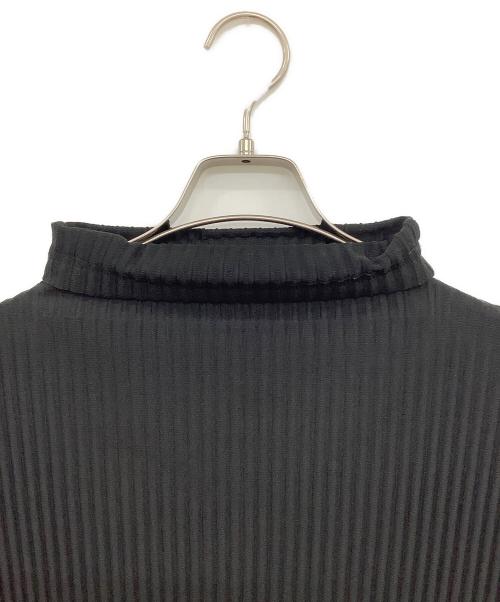 ISSEY MIYAKE（イッセイミヤケ）ISSEY MIYAKE (イッセイミヤケ) 長袖カットソー ブラック サイズ:3の古着・服飾アイテム