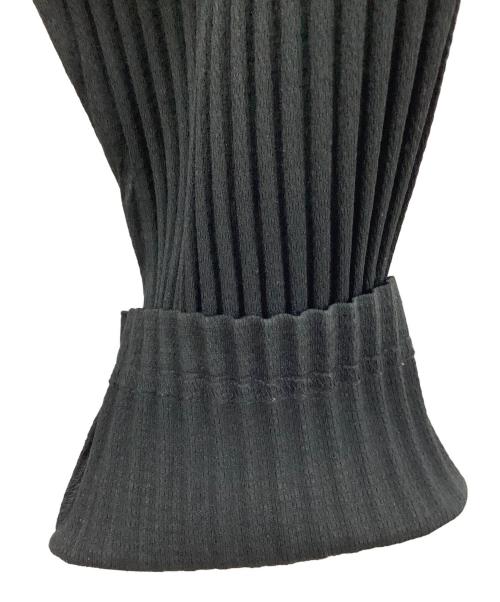ISSEY MIYAKE（イッセイミヤケ）ISSEY MIYAKE (イッセイミヤケ) 長袖カットソー ブラック サイズ:3の古着・服飾アイテム