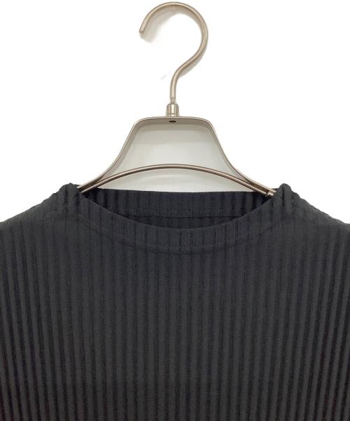 ISSEY MIYAKE（イッセイミヤケ）ISSEY MIYAKE (イッセイミヤケ) 半袖カットソー ブラック サイズ:3の古着・服飾アイテム