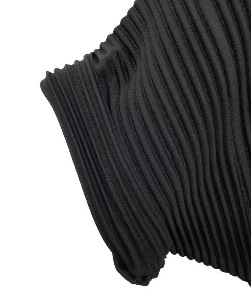 ISSEY MIYAKE（イッセイミヤケ）ISSEY MIYAKE (イッセイミヤケ) 半袖カットソー ブラック サイズ:3の古着・服飾アイテム