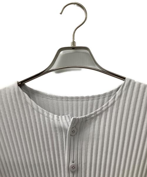 ISSEY MIYAKE（イッセイミヤケ）ISSEY MIYAKE (イッセイミヤケ) 薄手ニット ライトグレー サイズ:2の古着・服飾アイテム