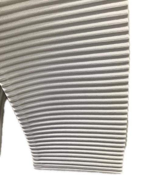 ISSEY MIYAKE（イッセイミヤケ）ISSEY MIYAKE (イッセイミヤケ) 薄手ニット ライトグレー サイズ:2の古着・服飾アイテム