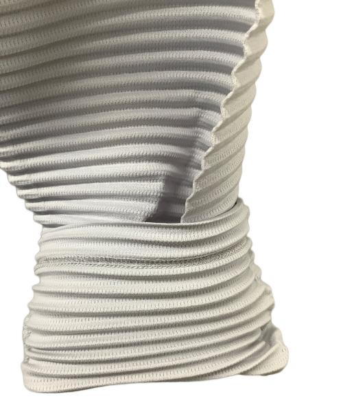 ISSEY MIYAKE（イッセイミヤケ）ISSEY MIYAKE (イッセイミヤケ) 薄手ニット ライトグレー サイズ:2の古着・服飾アイテム