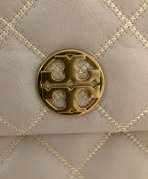 TORY BURCH（トリーバーチ）TORY BURCH (トリーバーチ) チェーンショルダーバッグ アイボリーの古着・服飾アイテム