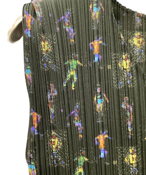 PLEATS PLEASE（プリーツプリーズ）PLEATS PLEASE (プリーツプリーズ) タンクトップ グリーン サイズ:3の古着・服飾アイテム