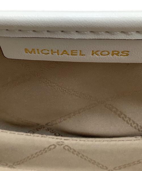 MICHAEL KORS（マイケルコース）MICHAEL KORS (マイケルコース) ショルダーバッグ ホワイトの古着・服飾アイテム