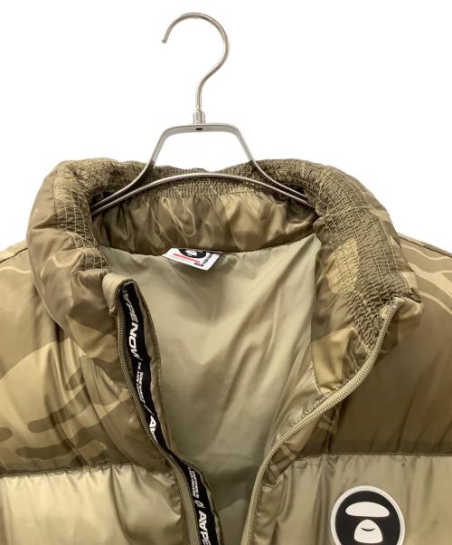Aape BY A BATHING APE（エーエイプ バイ アベイシングエイプ）Aape BY A BATHING APE (エーエイプ バイ アベイシングエイプ) ダウンジャケット ベージュ サイズ:XLの古着・服飾アイテム
