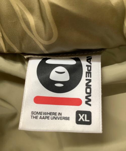 Aape BY A BATHING APE（エーエイプ バイ アベイシングエイプ）Aape BY A BATHING APE (エーエイプ バイ アベイシングエイプ) ダウンジャケット ベージュ サイズ:XLの古着・服飾アイテム