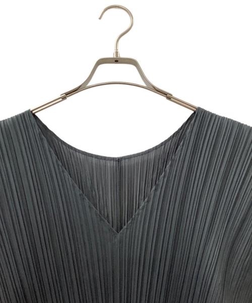 PLEATS PLEASE（プリーツプリーズ）PLEATS PLEASE (プリーツプリーズ) ノースリーブワンピース ダークグレー サイズ:3の古着・服飾アイテム