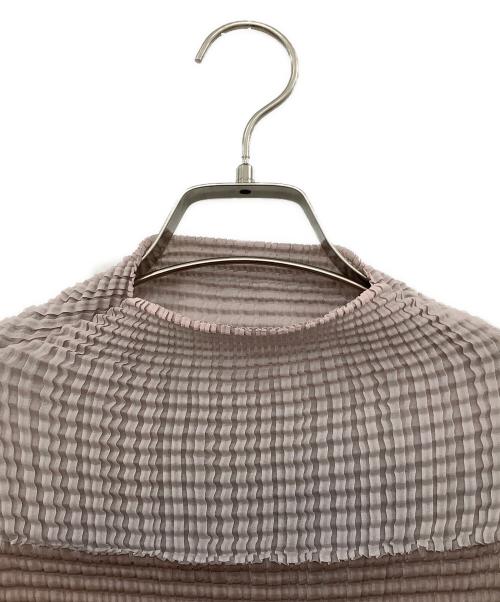 ISSEY MIYAKE（イッセイミヤケ）ISSEY MIYAKE (イッセイミヤケ) 長袖カットソー ピンク×グレー サイズ:2の古着・服飾アイテム