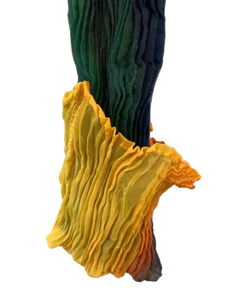 ISSEY MIYAKE（イッセイミヤケ）ISSEY MIYAKE (イッセイミヤケ) ハイネック Light Leak Chiffon Twist Top ネイビー×オレンジ サイズ:2の古着・服飾アイテム