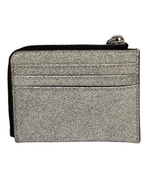 MARC JACOBS（マークジェイコブス）MARC JACOBS (マークジェイコブス) コーテッド グリッター トップジップウォレット シルバーの古着・服飾アイテム
