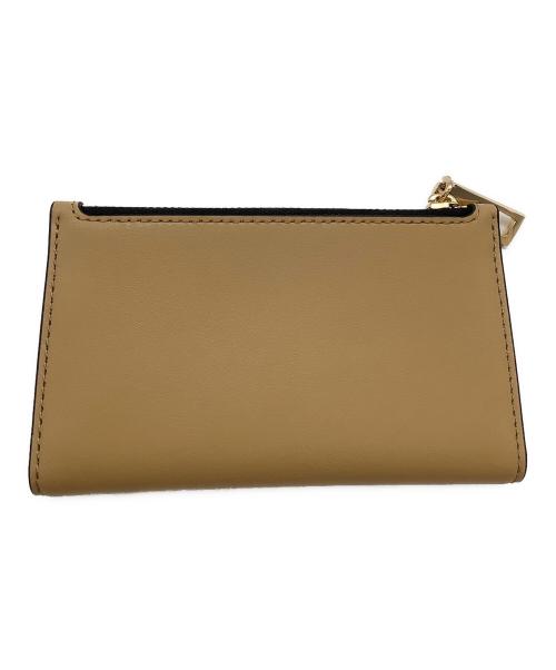MARC JACOBS（マークジェイコブス）MARC JACOBS (マークジェイコブス) Slim Bifold Wallet ベージュの古着・服飾アイテム