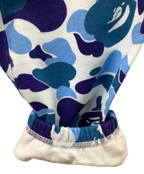 A BATHING APE（アベイシングエイプ）A BATHING APE (アベイシングエイプ) ABC CAMO SHARK REGULAR FIT SWEAT PANTS ブルー サイズ:Lの古着・服飾アイテム