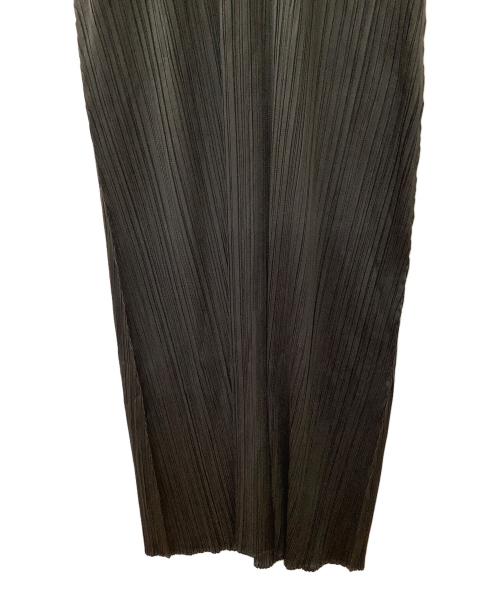 PLEATS PLEASE（プリーツプリーズ）PLEATS PLEASE (プリーツプリーズ) ノースリーブ・キャミソールワンピース ブラウン サイズ:3の古着・服飾アイテム