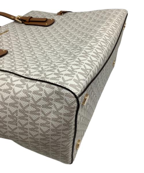 MICHAEL KORS（マイケルコース）MICHAEL KORS (マイケルコース) MKシグネイチャー ベージュ×ブラウン 未使用品の古着・服飾アイテム