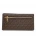 MICHAEL KORS (マイケルコース) CARSON スナップ ウォレット ラージ：7000円