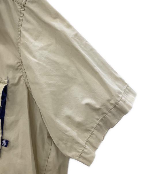 stussy（ステューシー）stussy (ステューシー) 半袖シャツ ベージュ サイズ:Mの古着・服飾アイテム