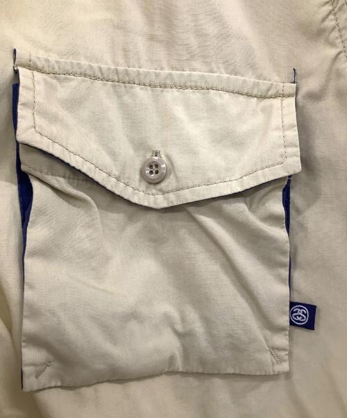 stussy（ステューシー）stussy (ステューシー) 半袖シャツ ベージュ サイズ:Mの古着・服飾アイテム