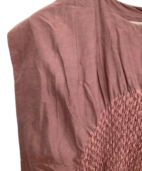 ISSEY MIYAKE（イッセイミヤケ）ISSEY MIYAKE (イッセイミヤケ) ノースリーブブラウス ピンク サイズ:2の古着・服飾アイテム
