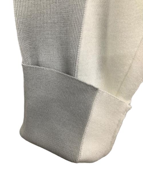 ISSEY MIYAKE（イッセイミヤケ）ISSEY MIYAKE (イッセイミヤケ) 薄手ニット グレー サイズ:2の古着・服飾アイテム