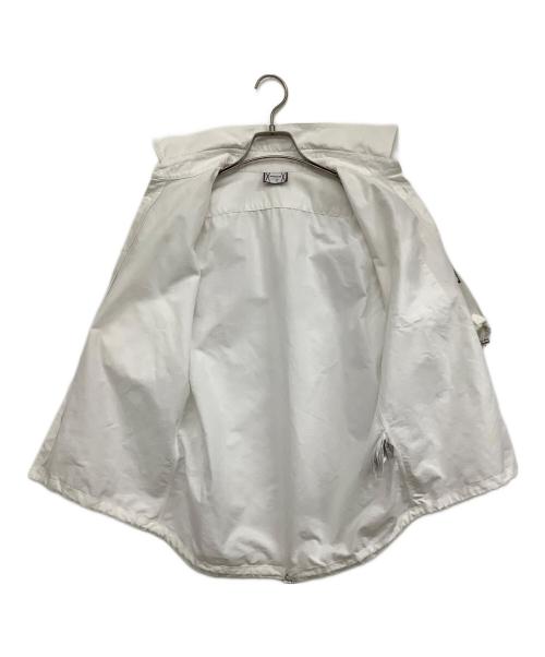 MONCLER GAMME BLEU（モンクレール ガム ブルー）MONCLER GAMME BLEU (モンクレール ガム ブルー) 半袖シャツ ホワイト サイズ:1の古着・服飾アイテム