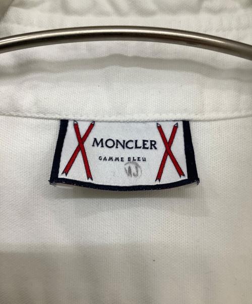 MONCLER GAMME BLEU（モンクレール ガム ブルー）MONCLER GAMME BLEU (モンクレール ガム ブルー) 半袖シャツ ホワイト サイズ:1の古着・服飾アイテム