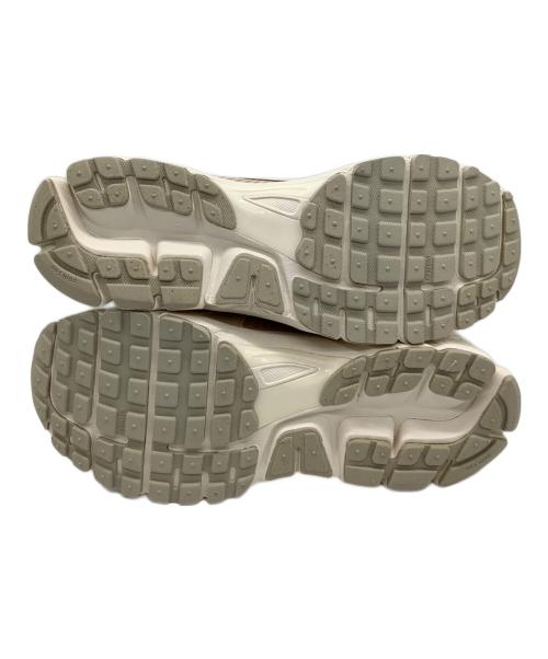 NIKE（ナイキ）NIKE (ナイキ) W Zoom Vomero 5（ウィメンズ ズーム ボメロ 5） ホワイト サイズ:US12 未使用品の古着・服飾アイテム