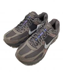 NIKE（ナイキ）の古着「ZOOM VOMERO 5 "Cave Stone"」｜グレー