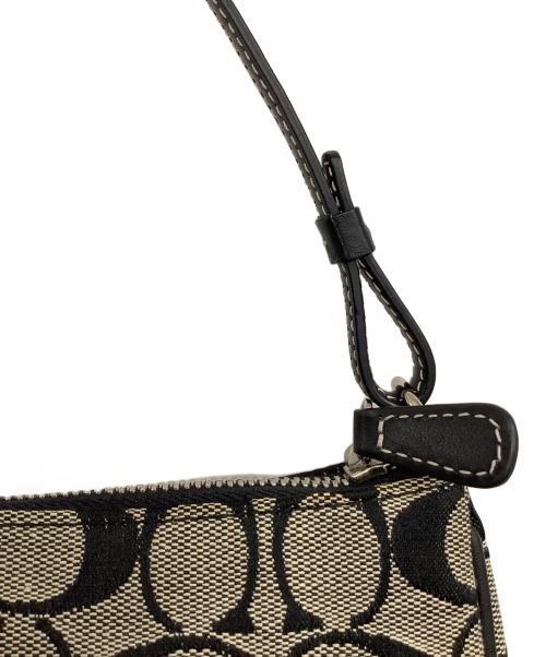 COACH（コーチ）COACH (コーチ) シグネチャー ハンドポーチ グレー×ブラックの古着・服飾アイテム