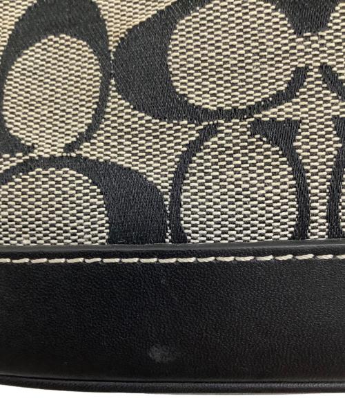 COACH（コーチ）COACH (コーチ) シグネチャー ハンドポーチ グレー×ブラックの古着・服飾アイテム