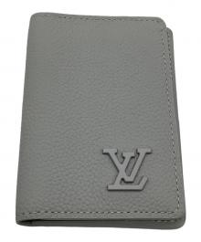 LOUIS VUITTON（ルイ ヴィトン）の古着「LVアエログラムオーガナイザー・ドゥ・ポッシュ」｜グレー