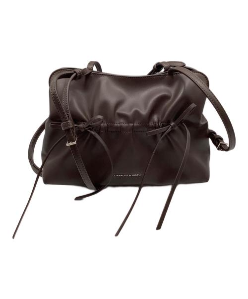 CHARLES & KEITH（チャールズアンドキース）CHARLES & KEITH (チャールズアンドキース) リース ルーシュド ボウ ショルダーバッグ ブラウンの古着・服飾アイテム