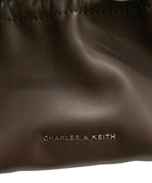 CHARLES & KEITH（チャールズアンドキース）CHARLES & KEITH (チャールズアンドキース) リース ルーシュド ボウ ショルダーバッグ ブラウンの古着・服飾アイテム