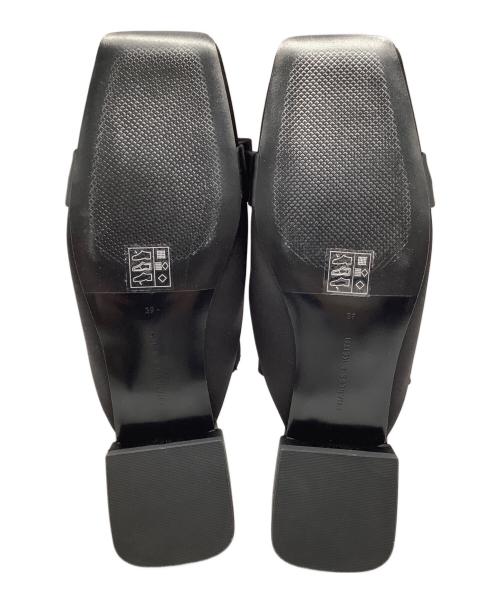 CHARLES & KEITH（チャールズアンドキース）CHARLES & KEITH (チャールズアンドキース) Brantley ブラントリー ボウ ミュール ブラック サイズ:39の古着・服飾アイテム