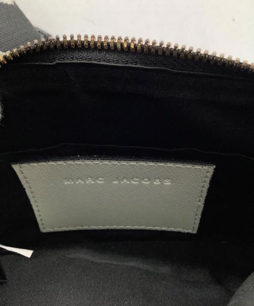 MARC JACOBS（マークジェイコブス）MARC JACOBS (マークジェイコブス) スナップショット ホワイト×ブラックの古着・服飾アイテム