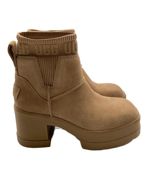UGG（アグ）UGG (アグ) 厚底チェルシーブーツ ベージュ サイズ:USA6.5の古着・服飾アイテム