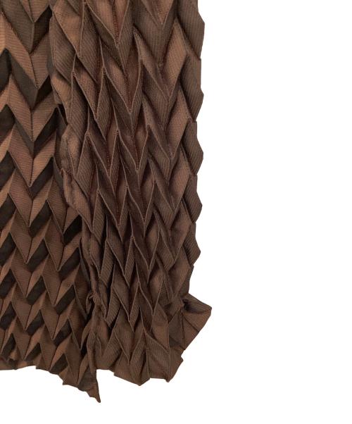 A-POC ABLE ISSEY MIYAKE（エイポック エイブル イッセイ ミヤケ）A-POC ABLE ISSEY MIYAKE (エイポック エイブル イッセイ ミヤケ) TYP-O 009 ブラウン サイズ:1の古着・服飾アイテム