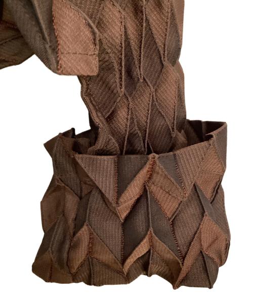 A-POC ABLE ISSEY MIYAKE（エイポック エイブル イッセイ ミヤケ）A-POC ABLE ISSEY MIYAKE (エイポック エイブル イッセイ ミヤケ) TYP-O 009 ブラウン サイズ:1の古着・服飾アイテム