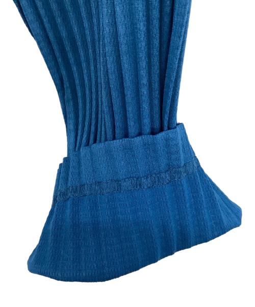 HOMME PLISSE ISSEY MIYAKE（オム プリッセ イッセイ ミヤケ）HOMME PLISSE ISSEY MIYAKE (オム プリッセ イッセイ ミヤケ) 長袖カットソー ブルー サイズ:3 未使用品の古着・服飾アイテム